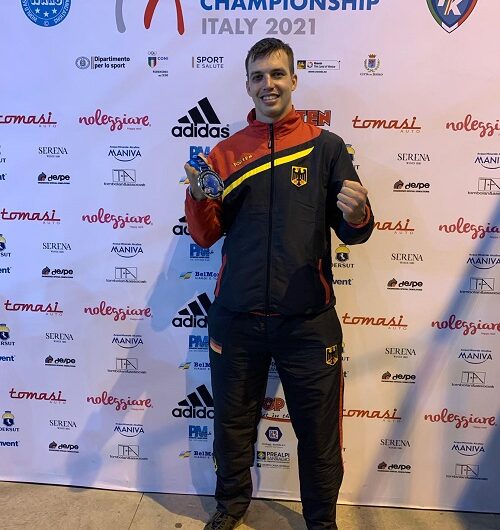 Яков Штыбен принес сборной Германии медаль на чемпионате мира по кикбоксингу 2021
